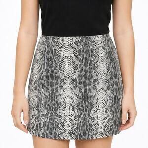 I.L.U Snake Print Skirt Junior 13 Black White Mini Casual Animal Print Skirt